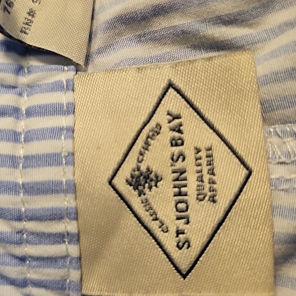 St. Johns Bay Bermuda Shorts Blue Striped. Size 10. 4 Pockets - Picture 5 of 13